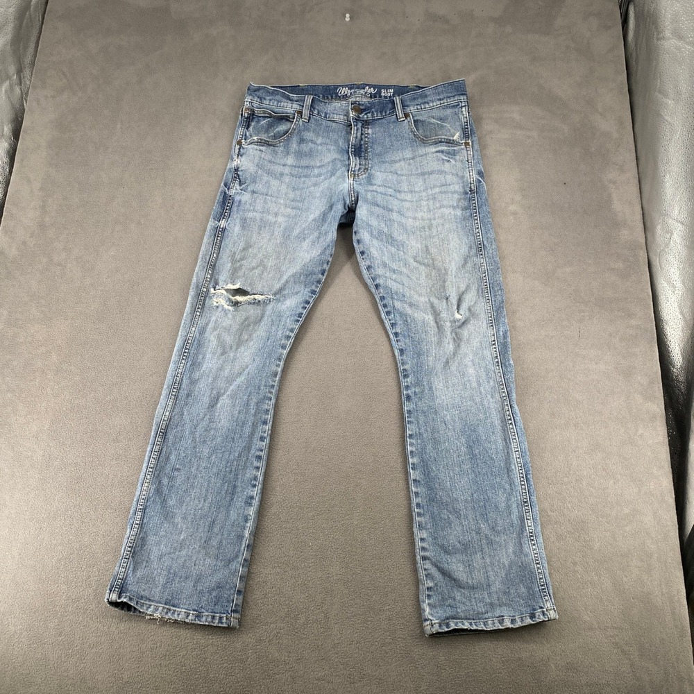 Wrangler Retro Slim Boot Jeans Mens 34x32 Light Wash Distressed Blue 77MWZGL